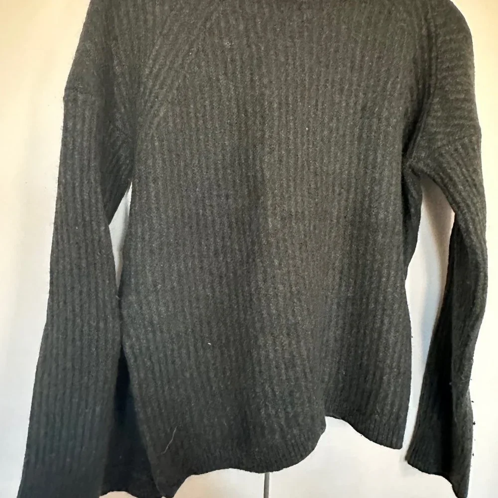 VINCE Side Slit Ribbed Wool Green (M) - Picture 2 of 4